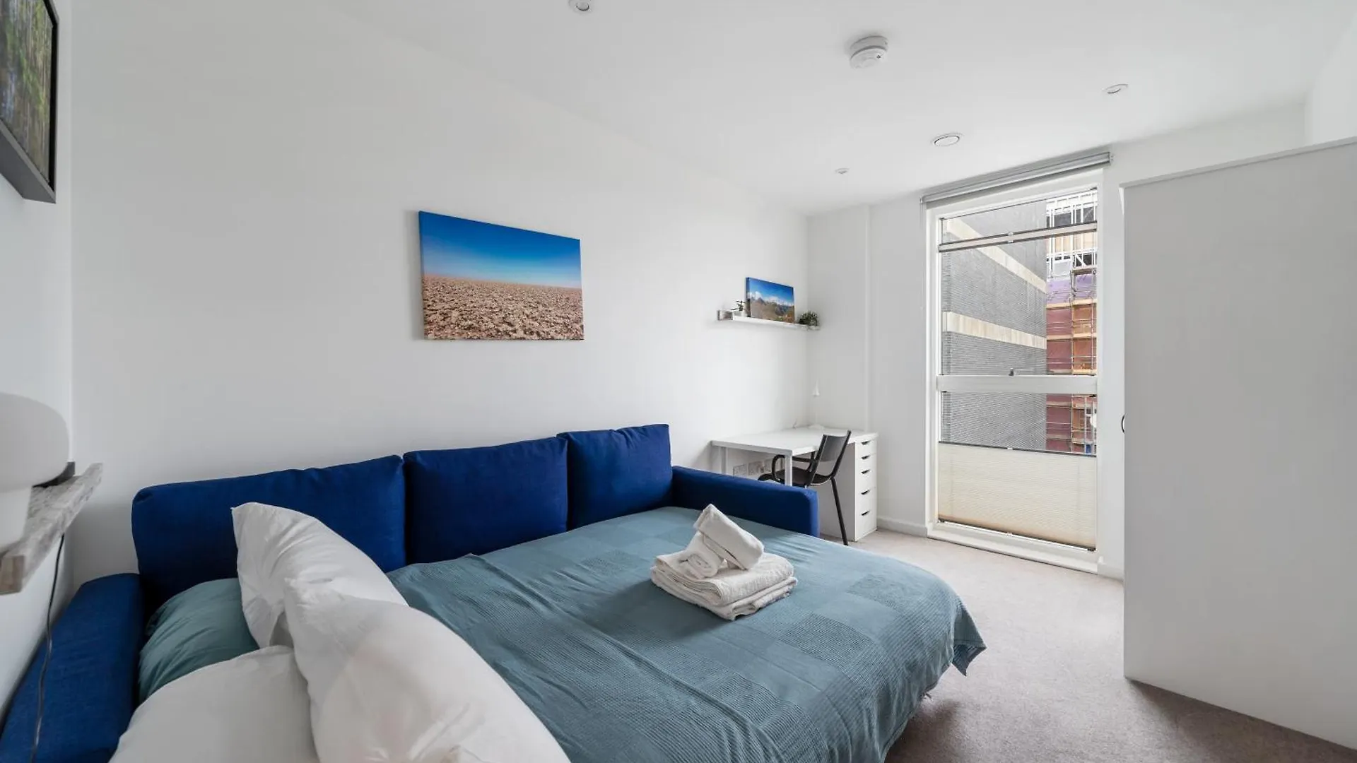Impeccable Modern 2Br Apartment Peachy Stays London United Kingdom