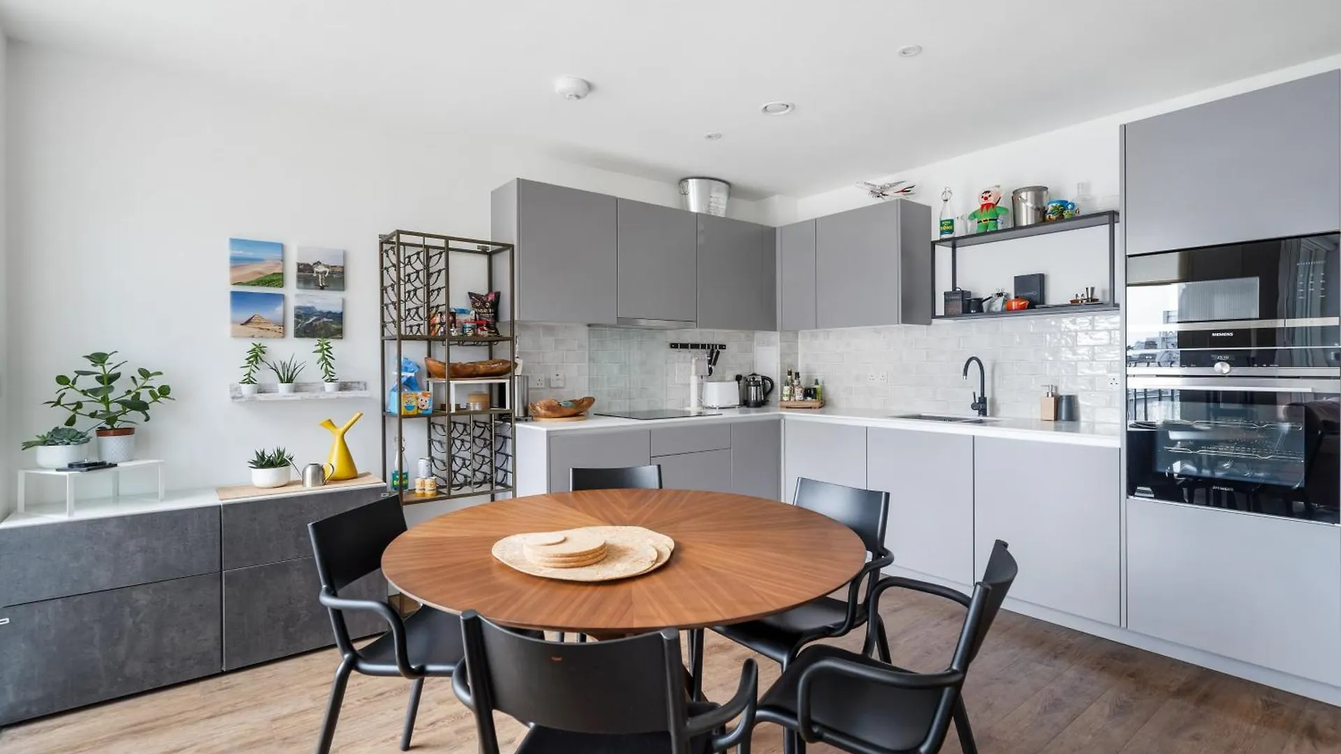Impeccable Modern 2Br Apartment Peachy Stays London United Kingdom